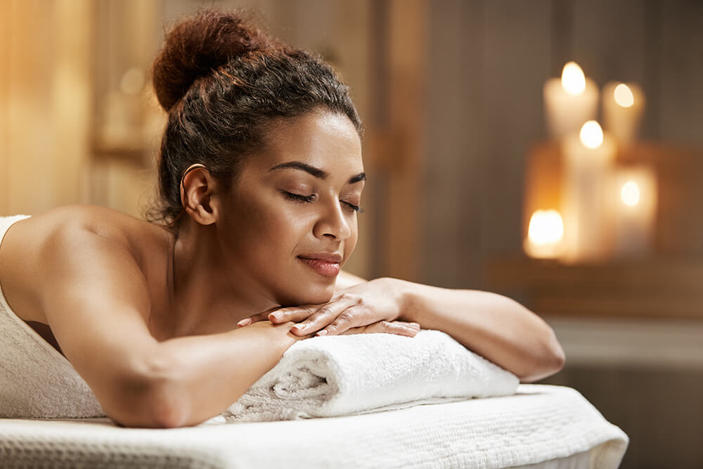 woman spa massage 